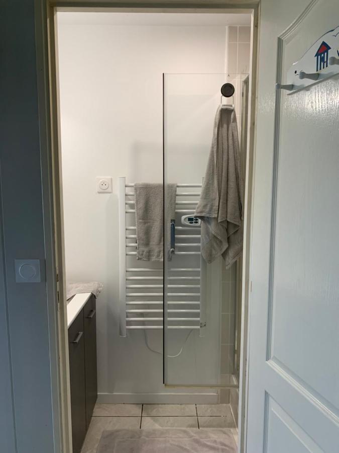 Resid Home 2 - Duplex Cosy Avec Parking Gratuit Saint-Leonard  Bagian luar foto